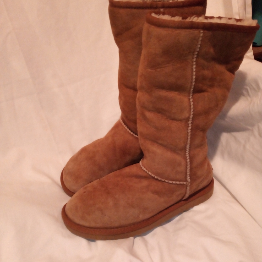 UGG Australia classic tall suede boots W5